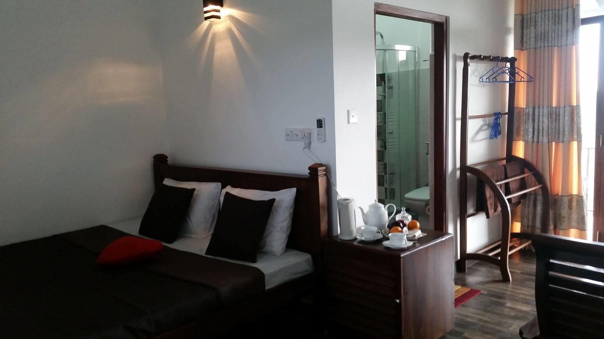 Dhammika Magic Palace Wadduwa Exteriör bild