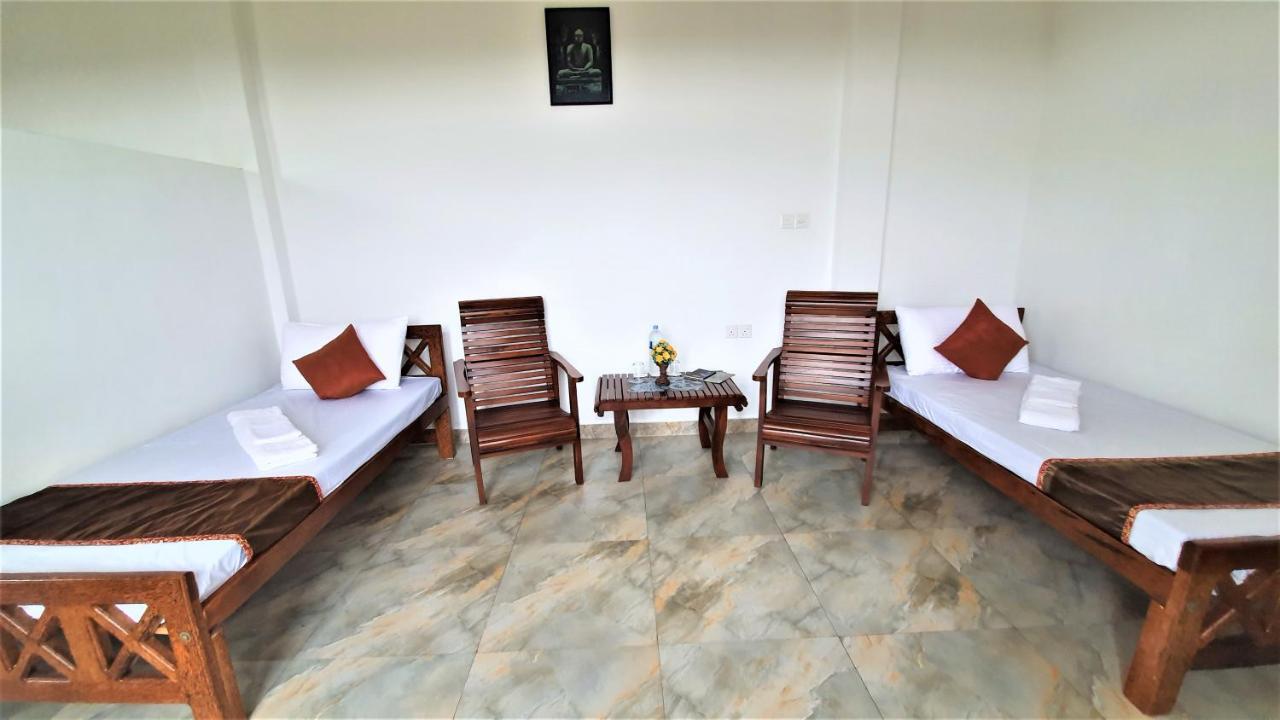 Dhammika Magic Palace Wadduwa Exteriör bild